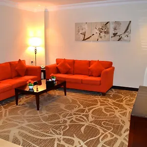 أسفار بلازا الفندقية فندق