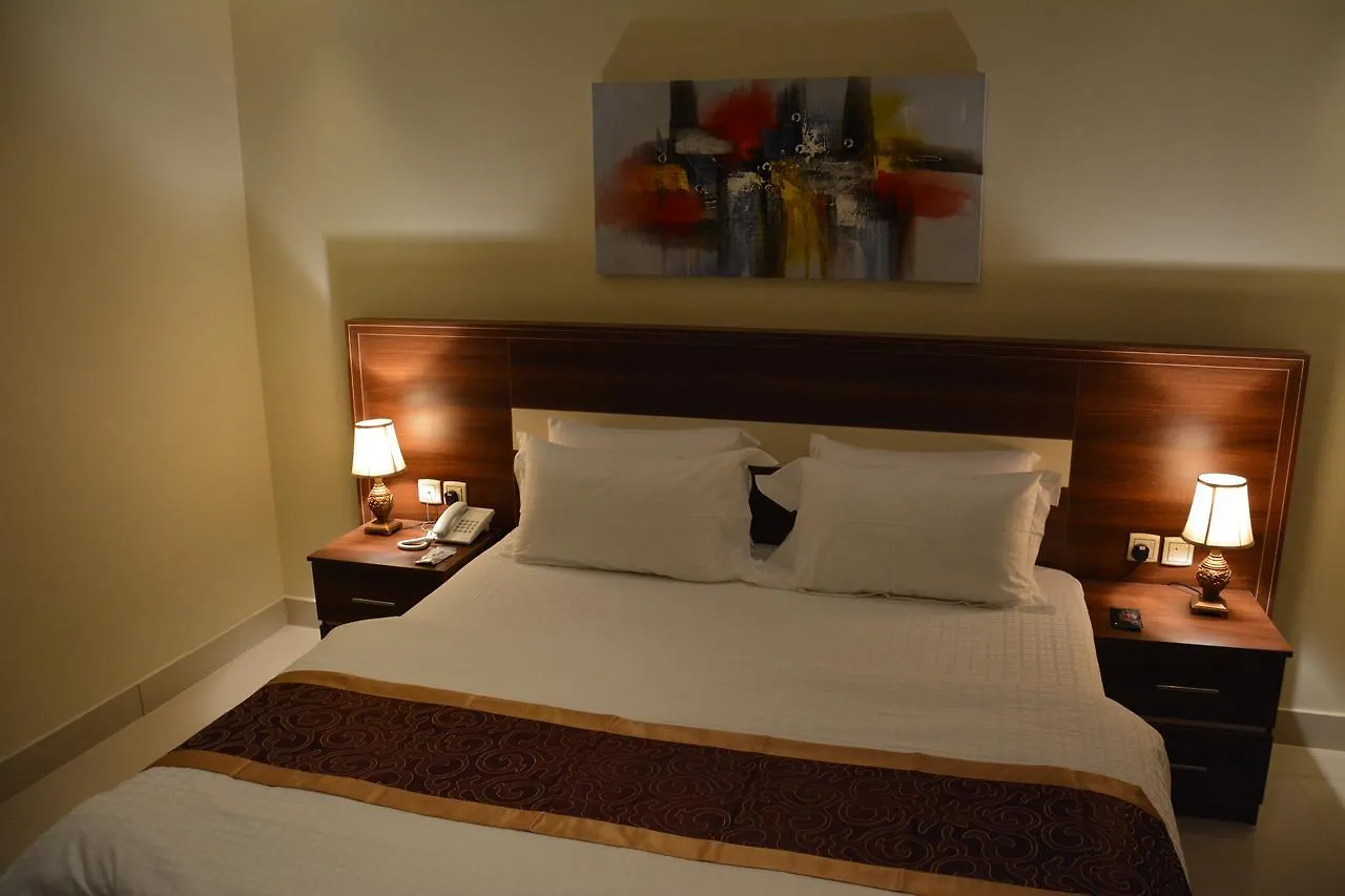 Myan Furnished Apartments Rijád Aparthotel