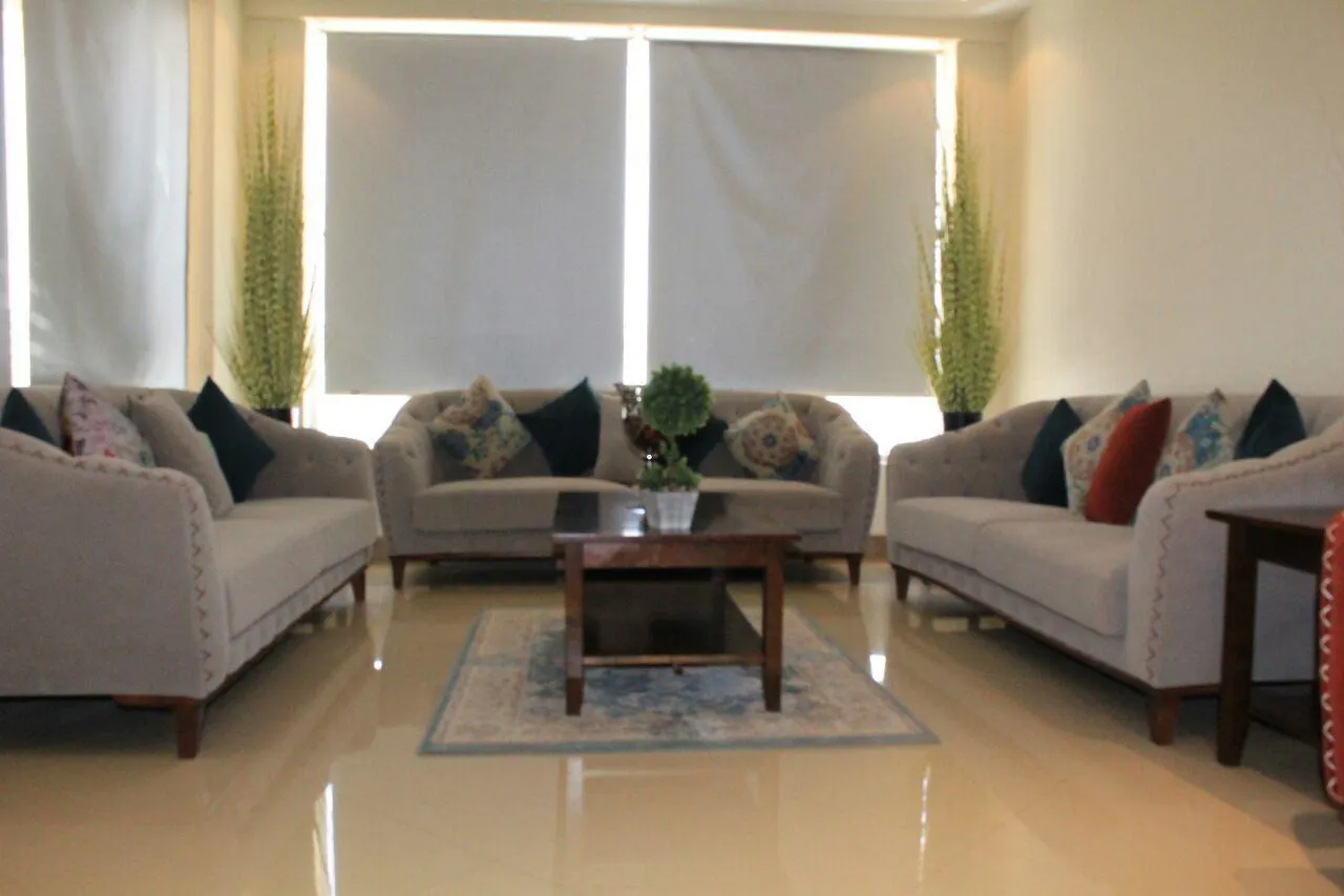 Myan Furnished Apartments Rijád Aparthotel